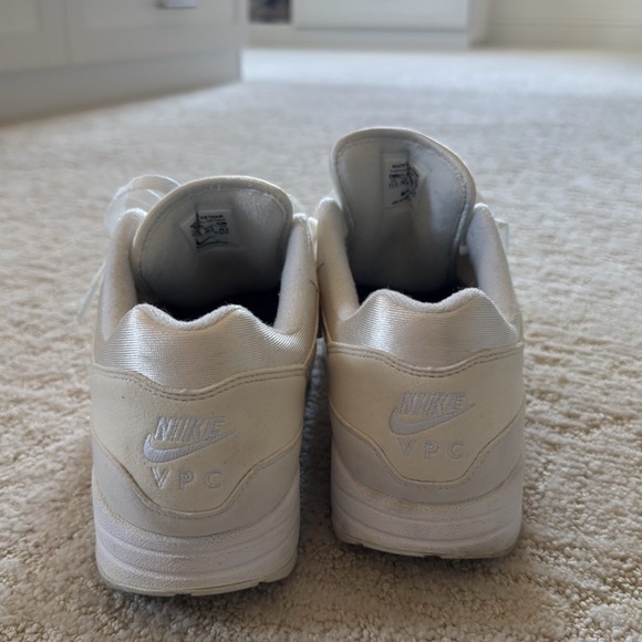 Nike Men's White Sneakers air max 90 open - Picture 5 of 5